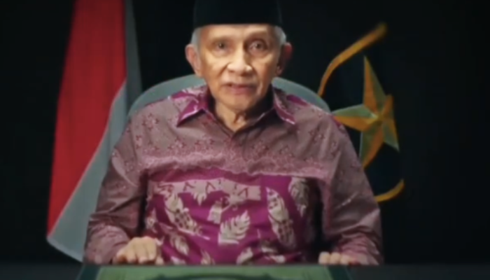 Amien Rais Sentil Prabowo soal Gaya Bicara hingga Teddy, Singgung Kebiasaan Gebrak Podium