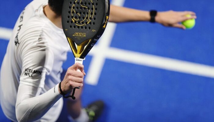 Main Padel Tanpa Khawatir Cedera Punggung, Ini 5 Hal yang Perlu Diperhatikan