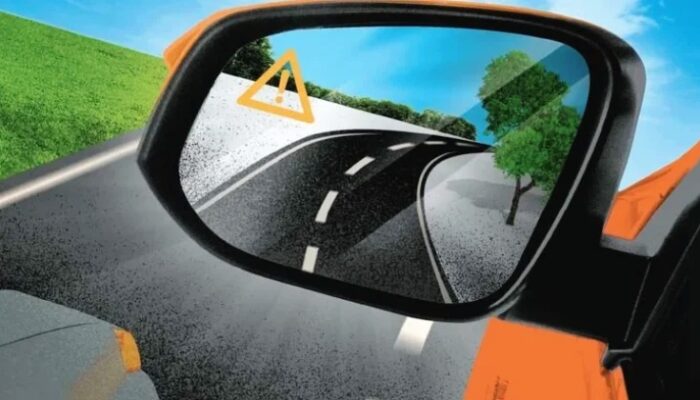 Masih Banyak yang Belum Tahu, Ini 8 Fungsi Blind Spot Monitoring pada Mobil