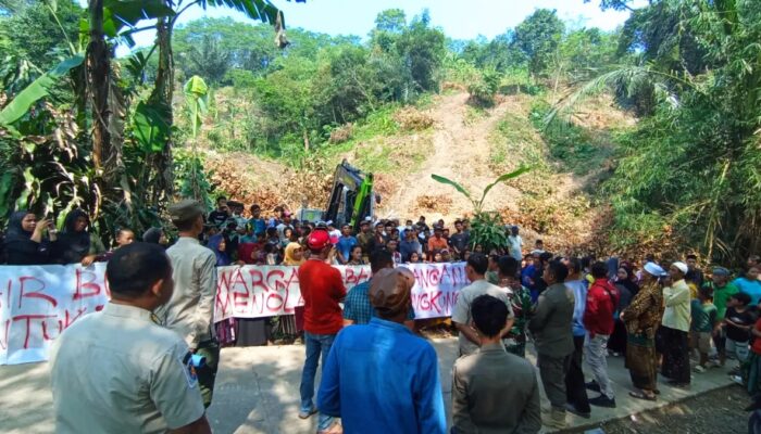Alat Berat Sudah Masuk, Warga Rabak Bogor Bersikeras Tolak Proyek Budidaya Ikan