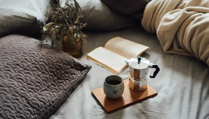 Sering Lupa Me Time, Pasangan yang Sama Sama Bekerja Rentan Alami Masalah Ini