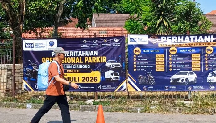 Tarif Parkir Baru Stasiun Cibinong Mulai Berlaku, Pengelola Parkir Bingung Karena Belum Ada Sosialisasi