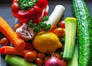 Jangan Langsung Dimasak, 5 Sayuran Ini Justru Lebih Sehat Dimakan Mentah