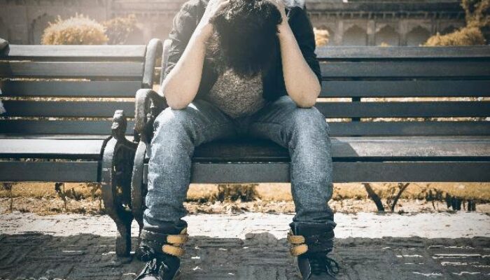 Titik Terendah dalam Hidup yang Justru Jadi Titik Balik Kesuksesan Menurut Psikologi