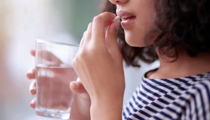 Jangan Sepelekan Kesemutan, Bisa Jadi Itu Tanda Kelebihan Vitamin B6 dari Suplemen