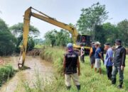 Kali Cibeuteung Dikeruk, Pemkab Bogor Bergerak Cegah Banjir Sebelum Musim Hujan