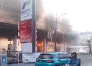Mobil Espass Tiba-tiba Berpercik Api Saat Isi Pertalite, SPBU Cemplang Bogor Terbakar