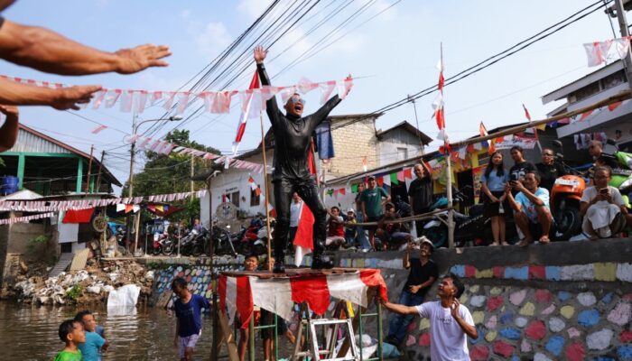 Heboh Batman di Lomba 17-an Kota Bogor, Ternyata Jenal Mutaqin di Balik Topeng