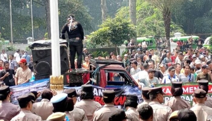 Sopir Angkot Bogor Minta Waktu Dua Tahun untuk Peremajaan Armada, Dedie: Kebijakan Tetap Mengacu Perda