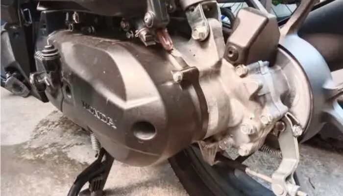 Jangan Tunggu Berisik, Ini Waktu yang Tepat Ganti Oli Gardan Motor Matic