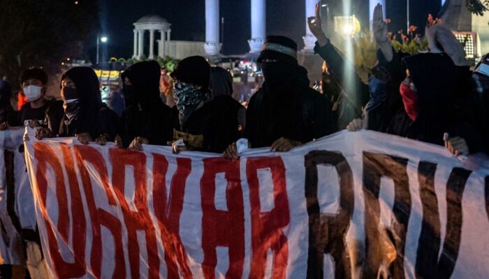 Liput Demo di Tugu Kujang Bogor, Jurnalis Metropolitan Mengaku Dipiting hingga Diminta Hapus Video