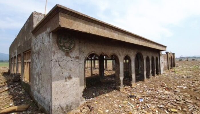 11 Tahun Hilang di Bawah Waduk, Masjid Ini Kembali Terlihat Saat Jatigede Surut